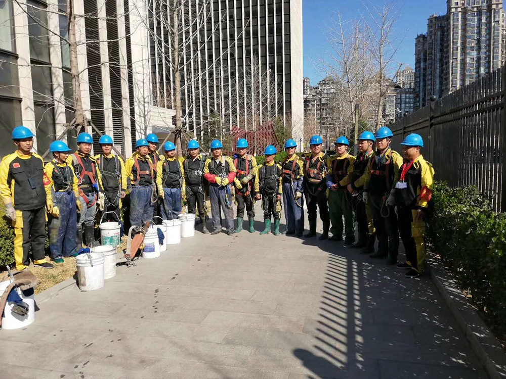 河南康順佳：用環(huán)保科技守護(hù)高樓潔凈(大樓清洗)，20 年大樓清洗專業(yè)沉淀