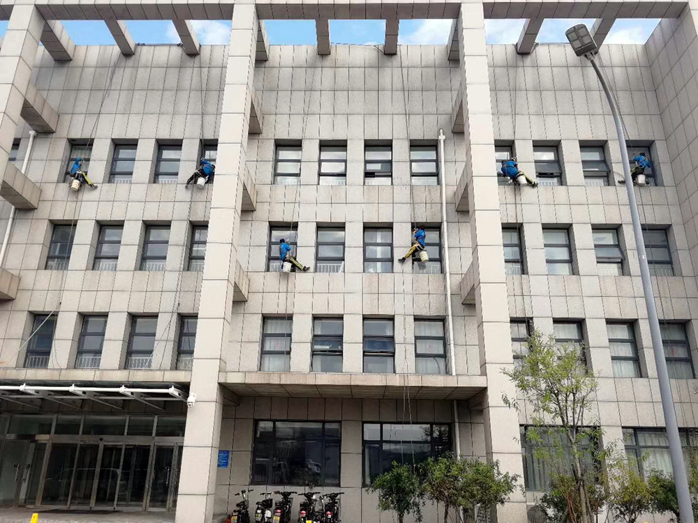靠譜大樓清洗，找康順佳