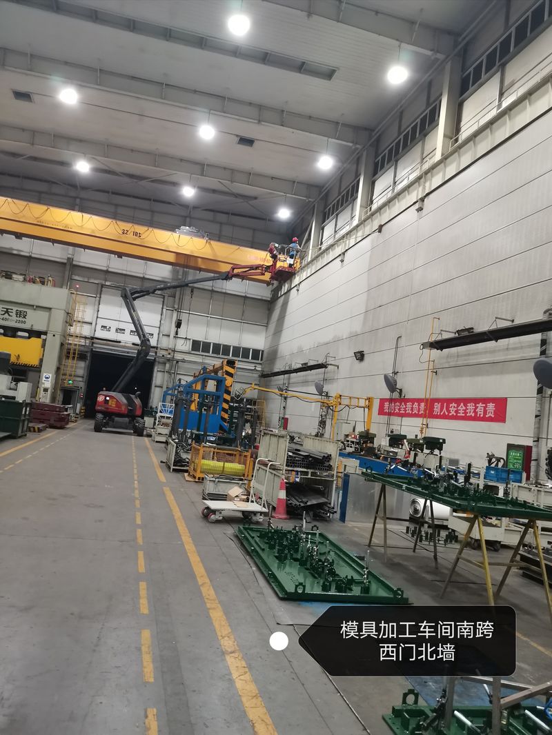 宇通廠(chǎng)房清洗